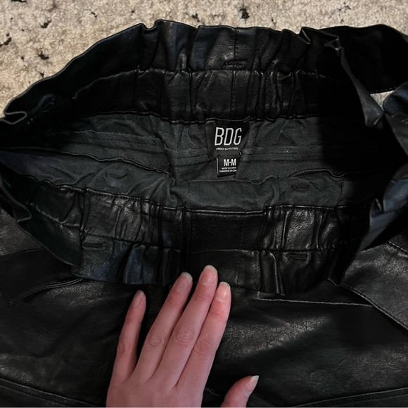 BDG Urban Outfitters High Waist Black Faux Leather Paperbag Shorts - Picture 4 of 8